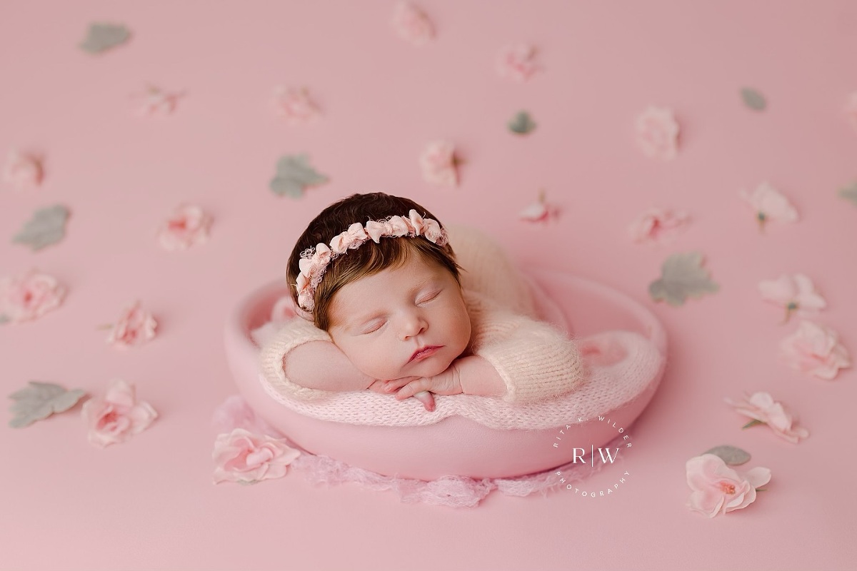 Dallas newborn photographer, Lewisville newborn portraits, newborn photography near me DFW