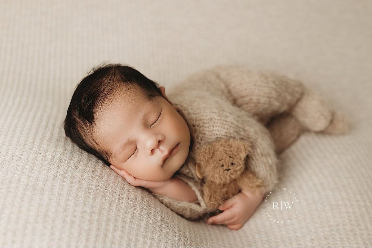Dallas newborn photographer, Lewisville newborn portraits, newborn photography near me DFW
